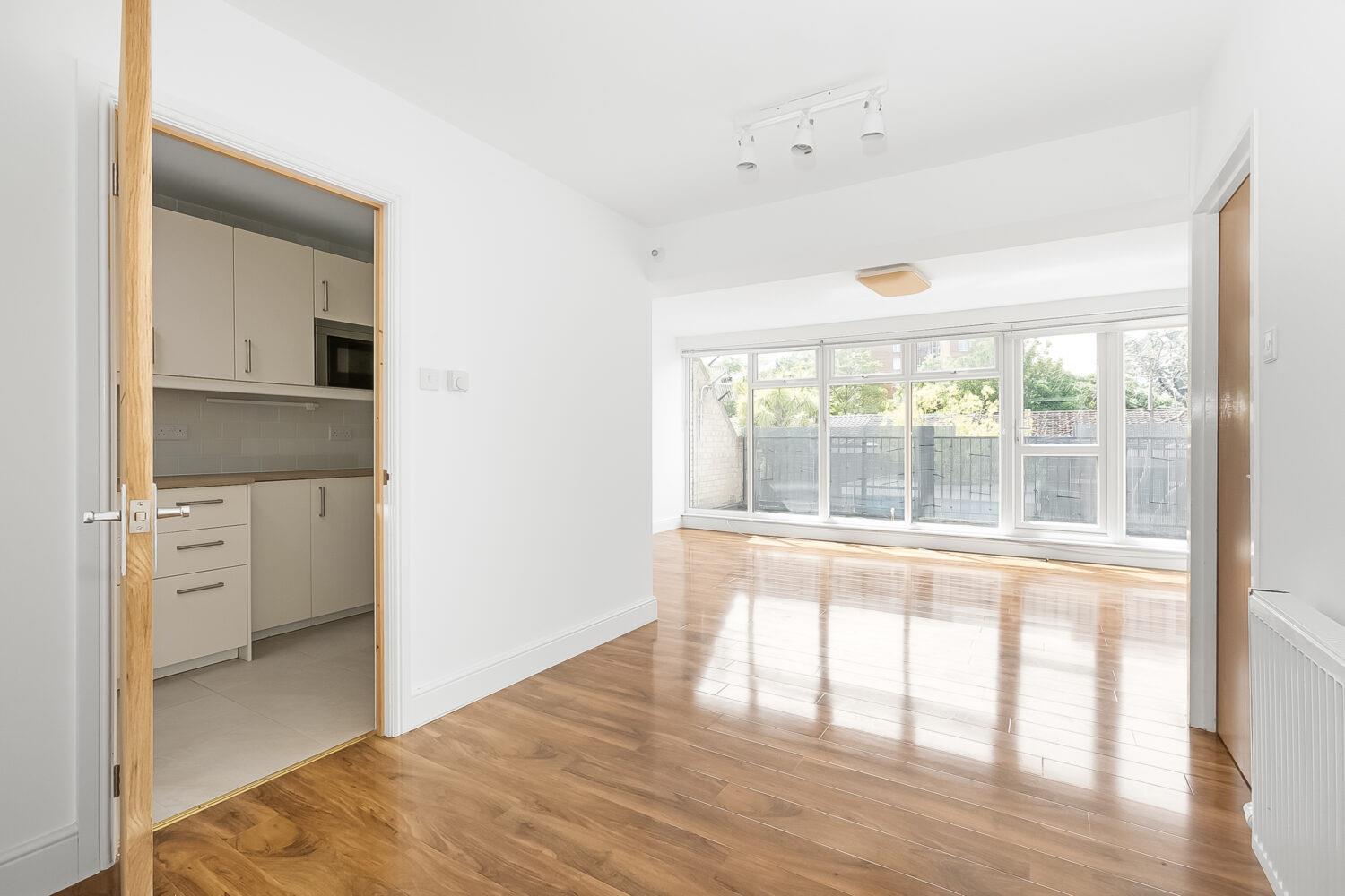 Property Image f56eb76a-0c2d-47c3-bff2-32df5717af67