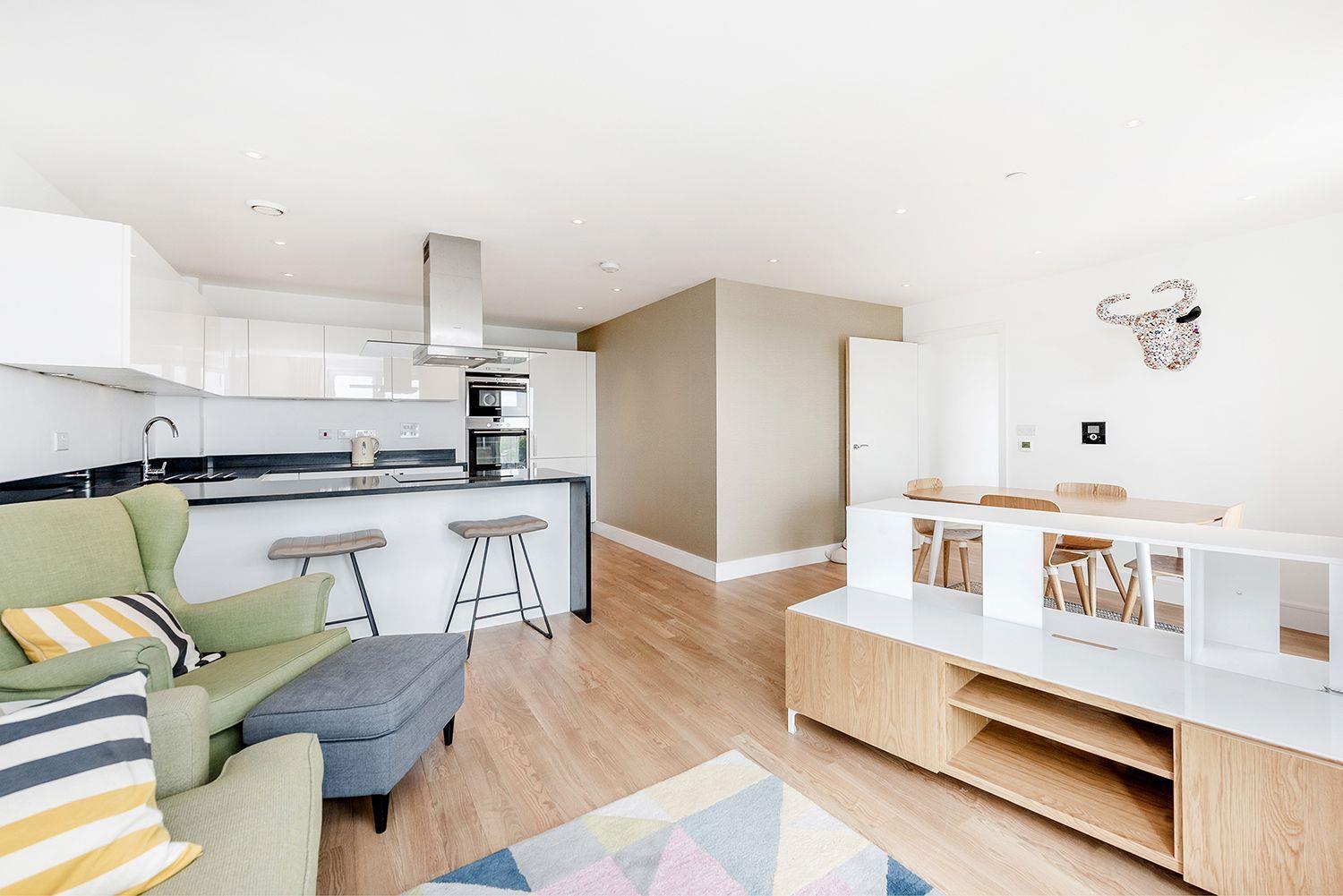 Property Image f578e5d7-5037-49d7-945e-d6dd2c46a31a