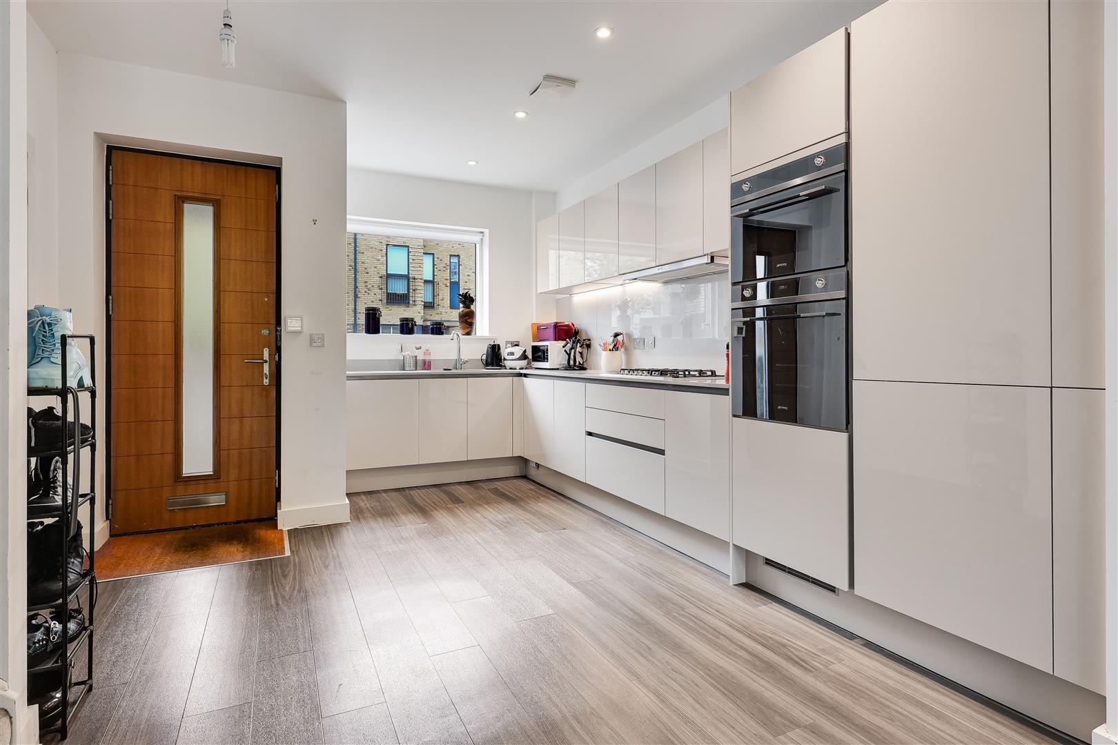 Property Image f5817ab1-c1a4-4450-8b82-9657564ae84d
