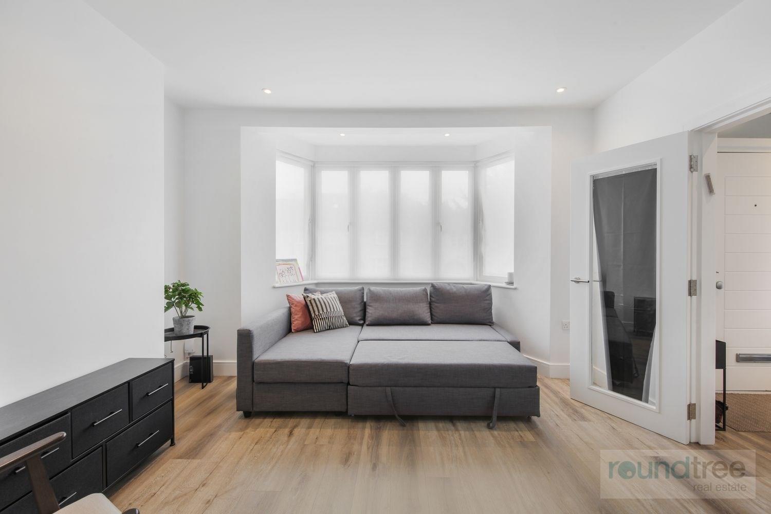 Property Image f5b32b0c-f776-4201-8cb0-6ed9910af6ee