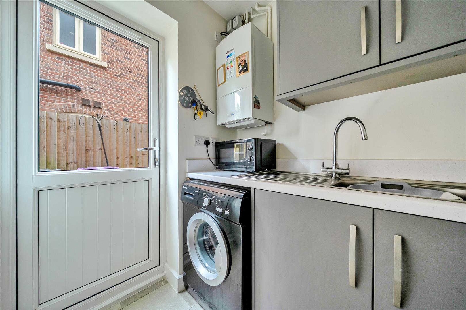 Property Image f5f93192-bda1-4151-8483-40972b102823