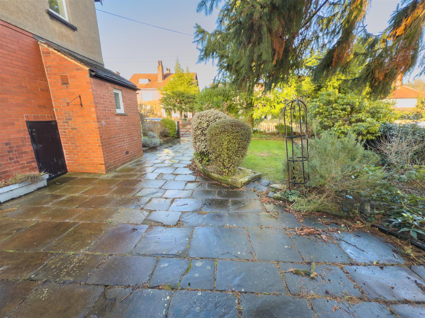Property Image f5fc1e51-1515-47eb-9cdf-f604879b0bf6