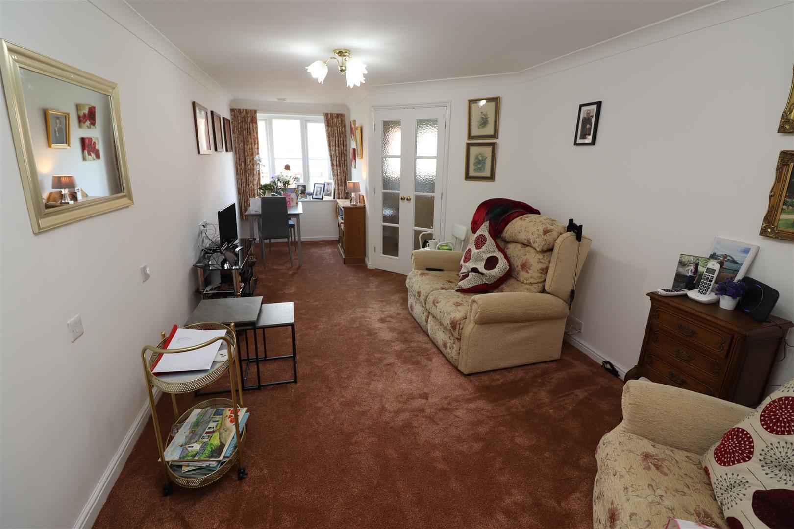 Property Image f5fd0b7e-8b99-4998-ad3e-05628061d13c