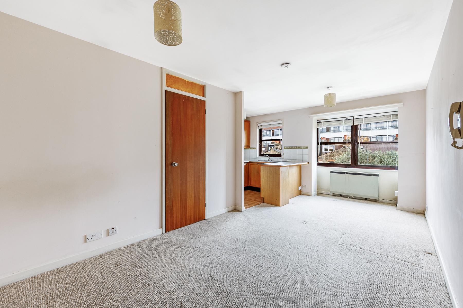 Property Image f5fdfbd8-3580-46ec-8983-81713d4a262c