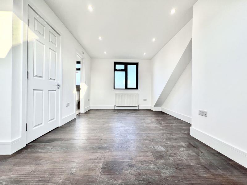 Property Image f615e633-d104-4539-9d5a-8603cb23d716