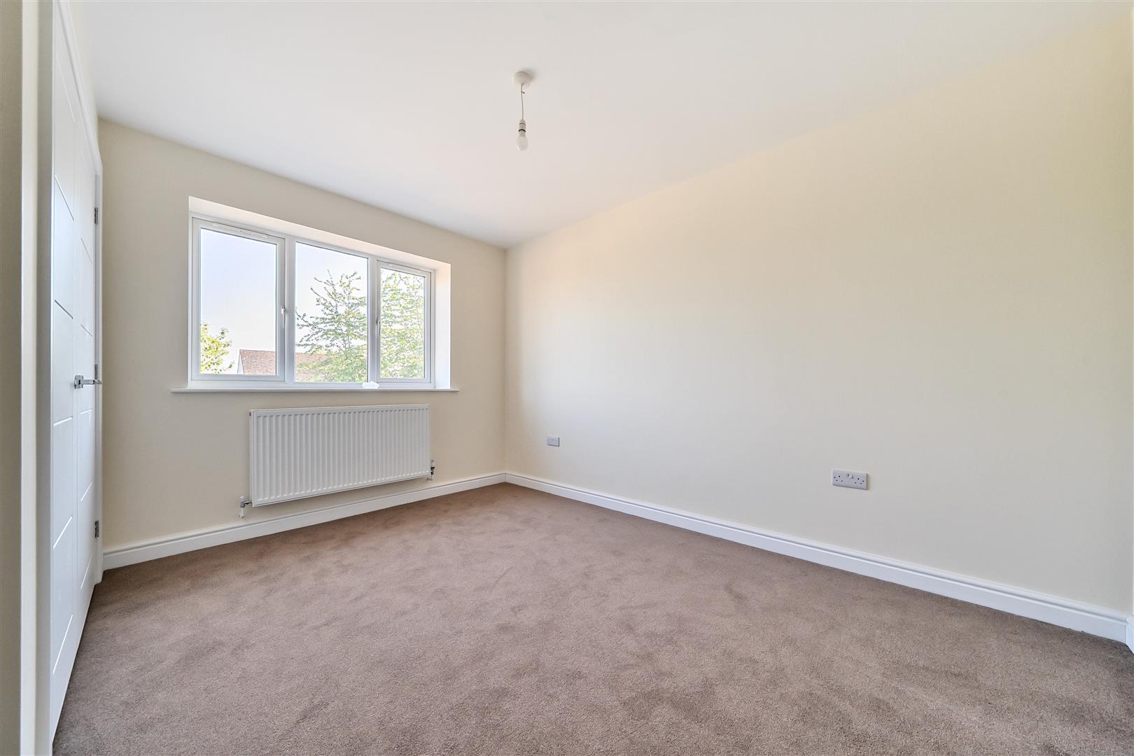Property Image f61c844f-70d2-42c9-8570-a0d55f2f9ef7