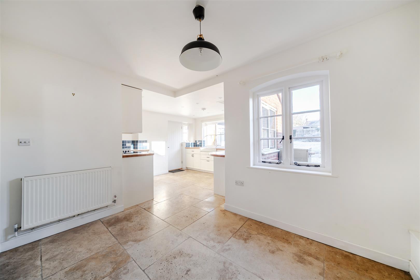 Property Image f628fb83-fe03-498c-b453-c63c1a86d59a