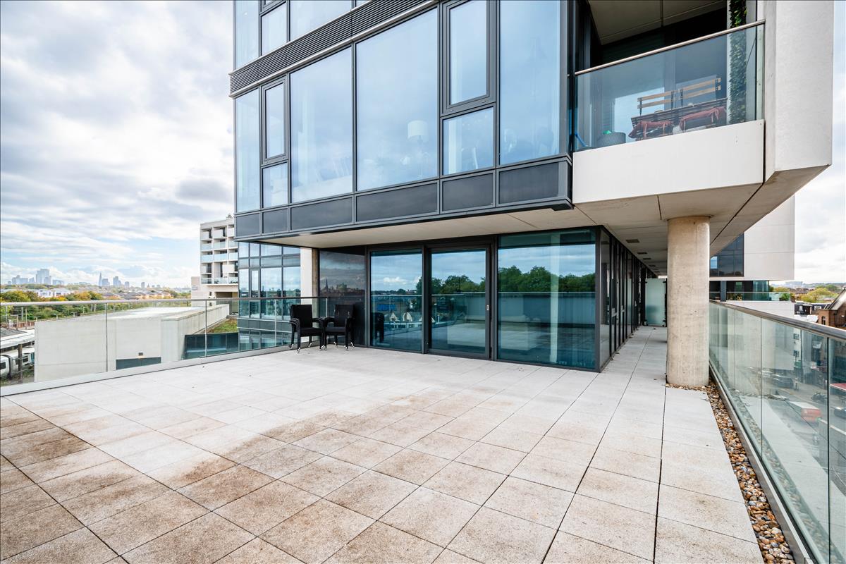Property Image f63fae95-4c75-4378-8217-6d39f8b1103e
