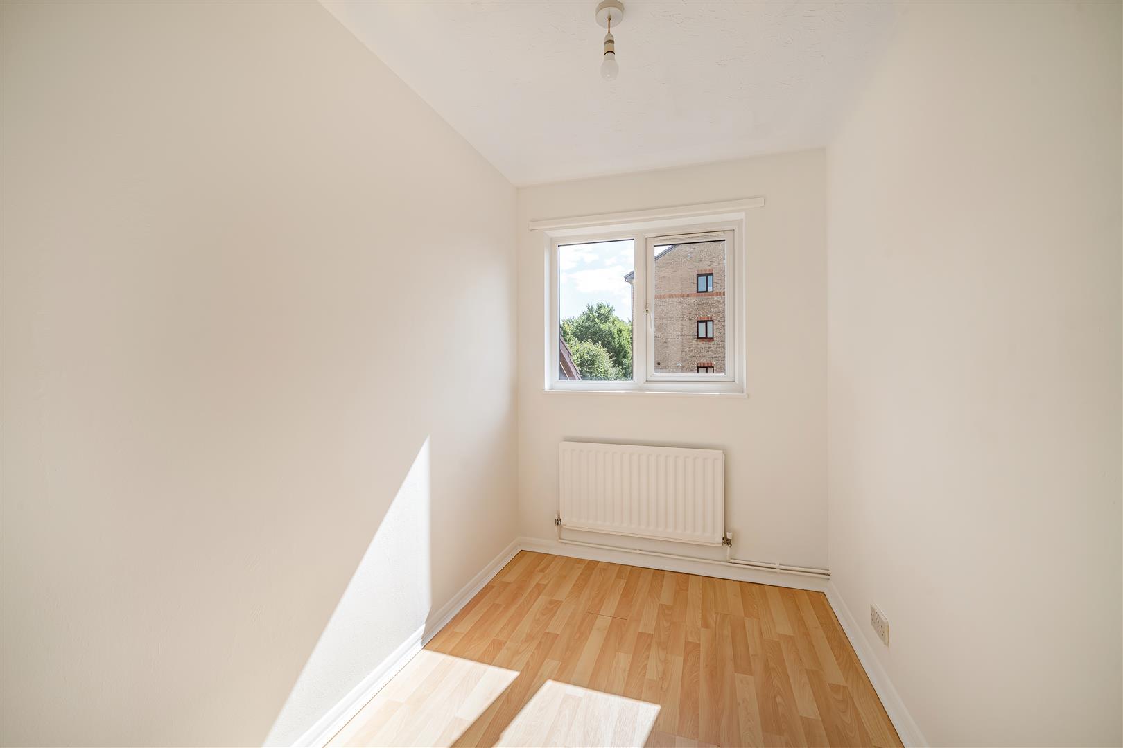 Property Image f644a57c-3583-4367-8383-3da3cc4e849f