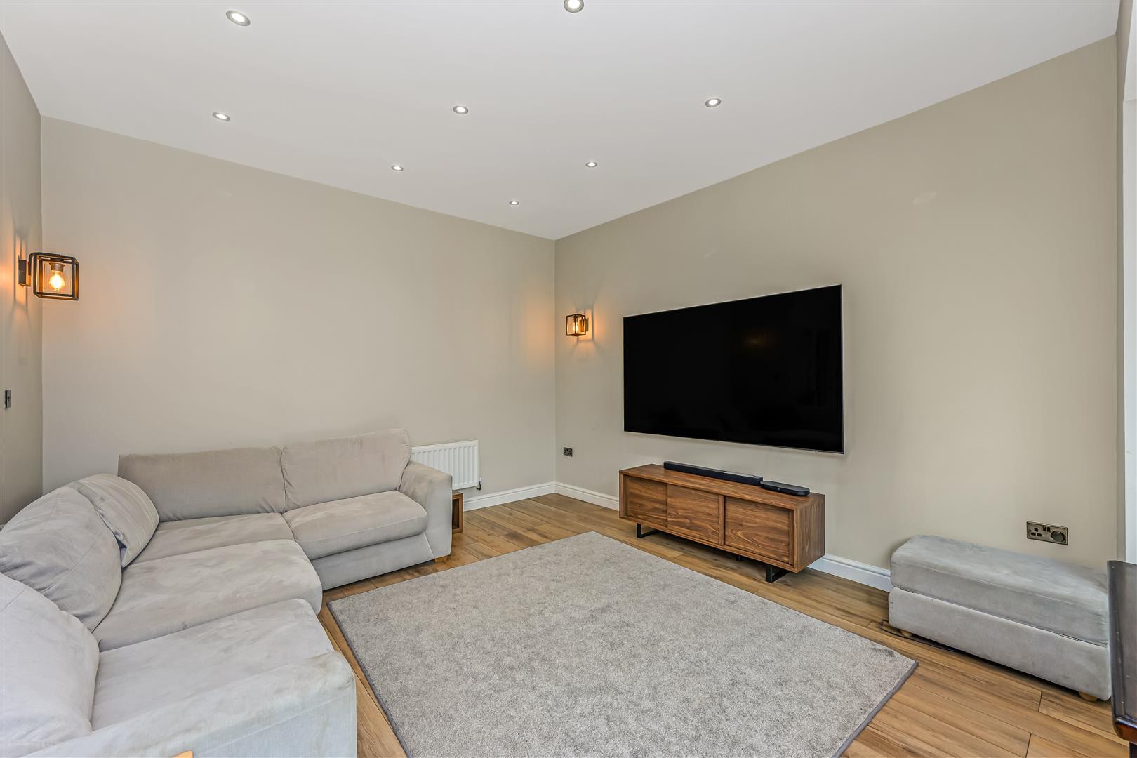 Property Image f64bfc30-5418-450a-bacb-7ef4784adc1a