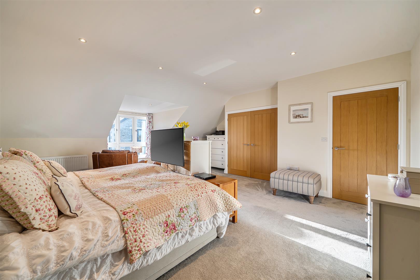 Property Image f65d1785-d6a8-49c6-bcc2-539842573225