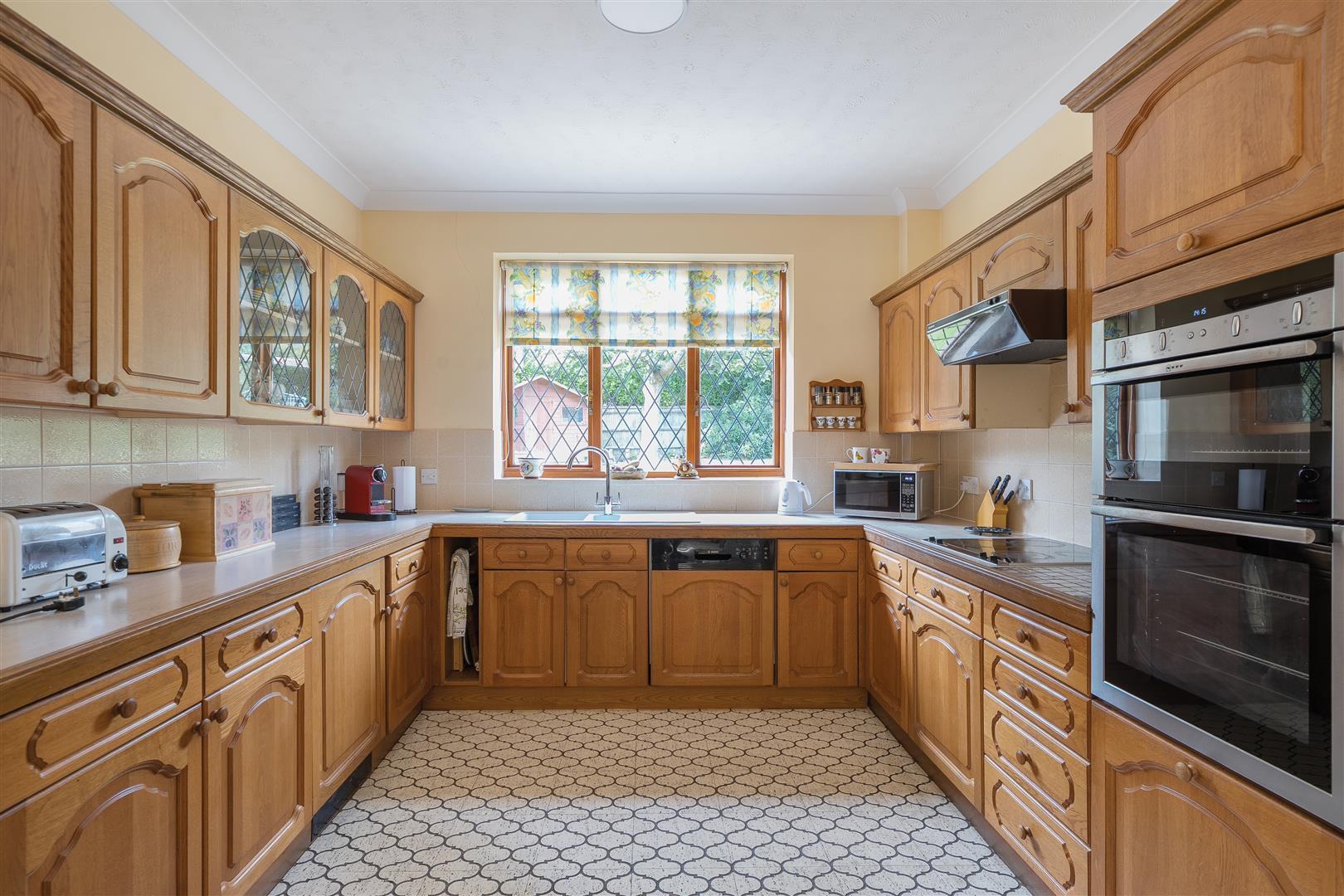 Property Image f6617913-85bc-44a9-8da4-de93e2b1a921