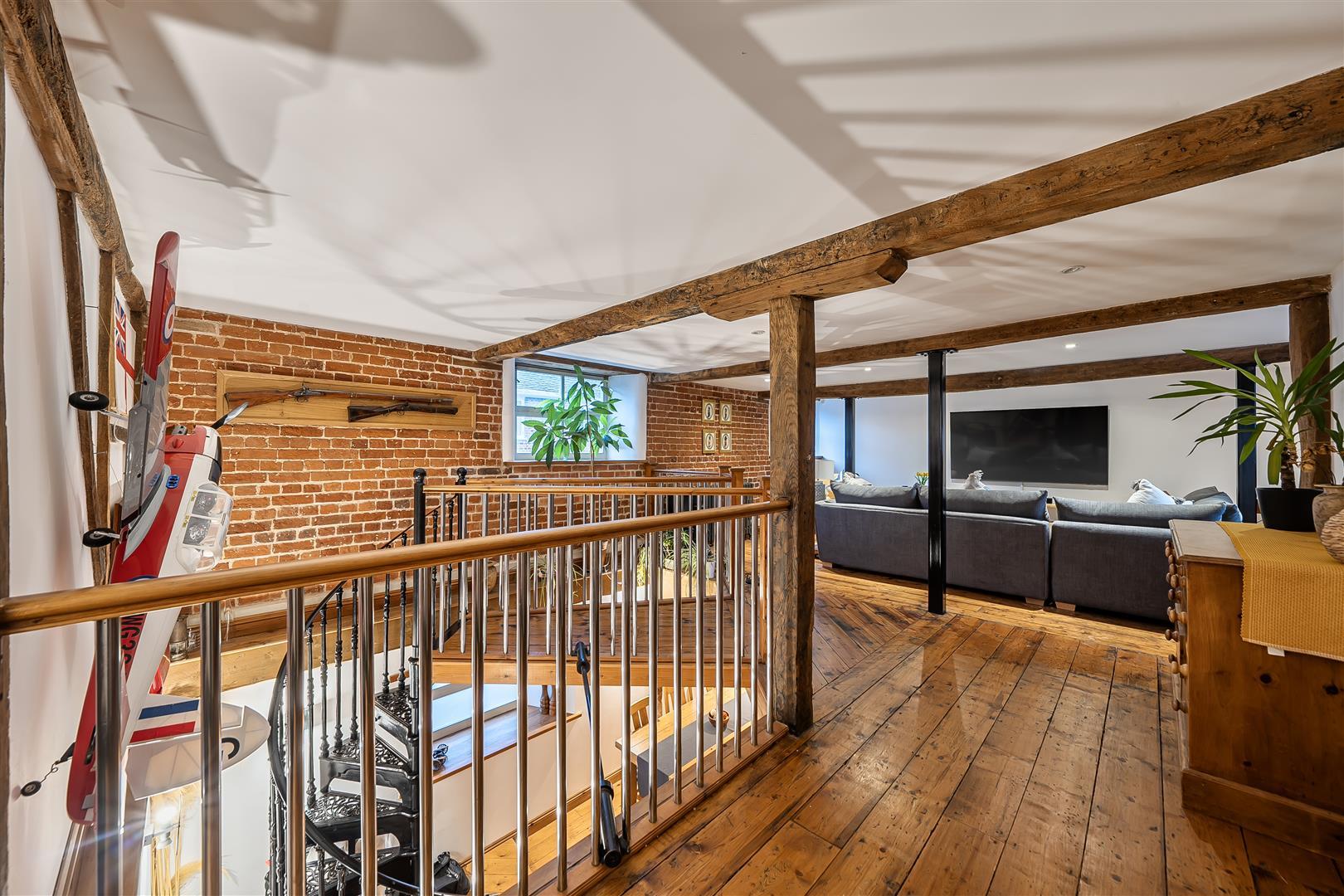 Property Image f667472a-b073-4eb8-b6c8-c6e22484072c