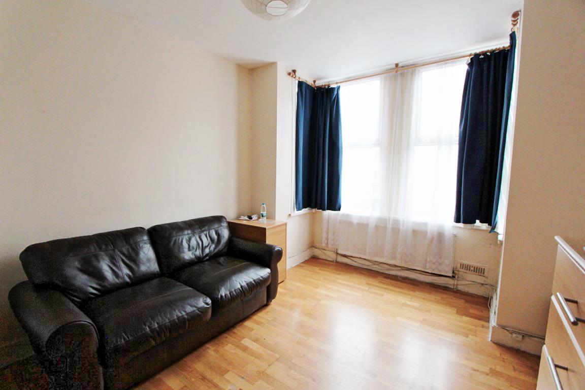 Property Image f682f137-774d-4e92-be17-407094d3bbd3