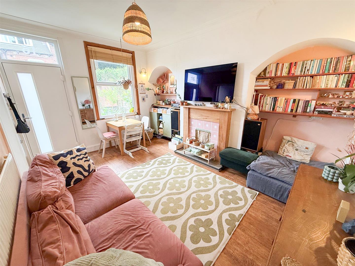 Property Image f6a3b4f2-fa6a-4398-88a9-7d392e733f8f