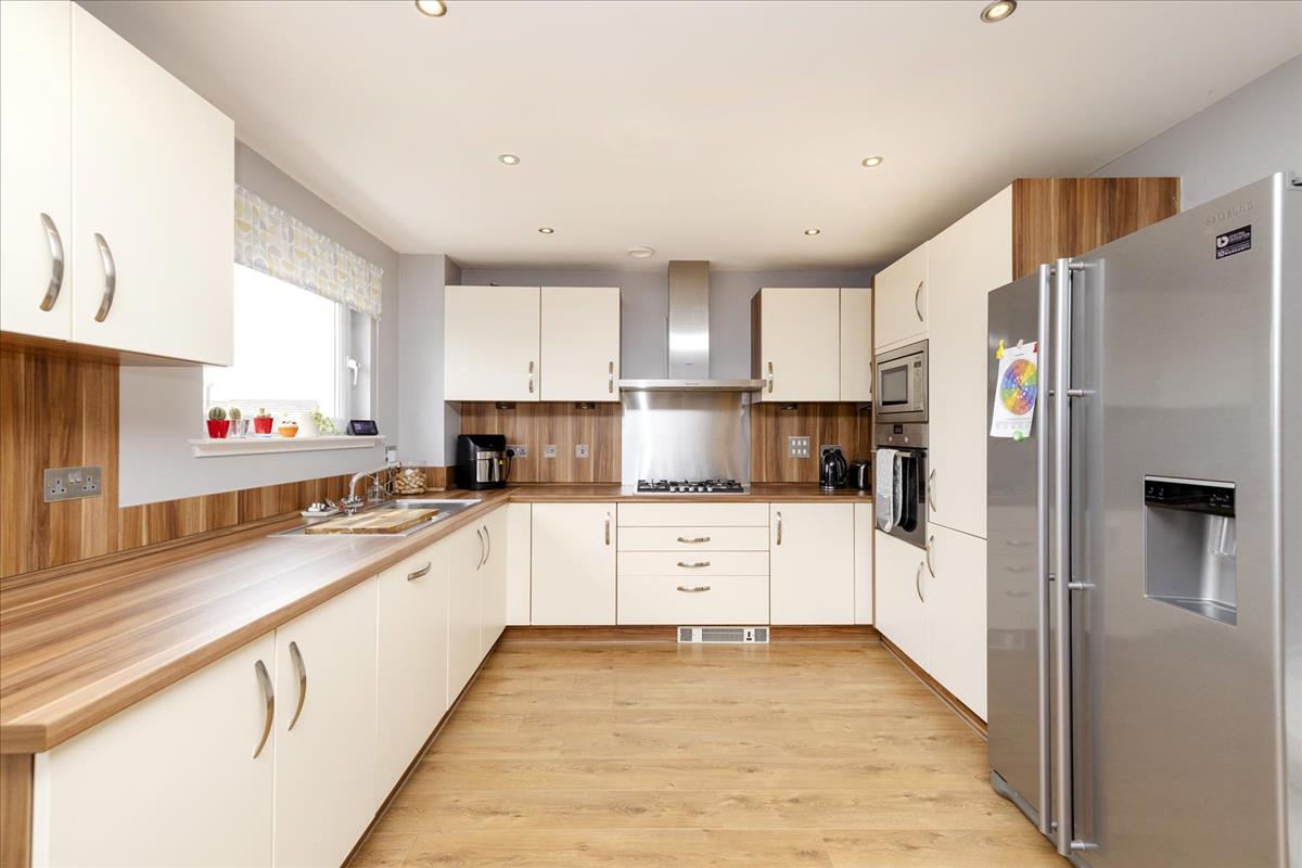 Property Image f6a40bc1-2cc1-43ba-bfd8-d4e9b42ede75