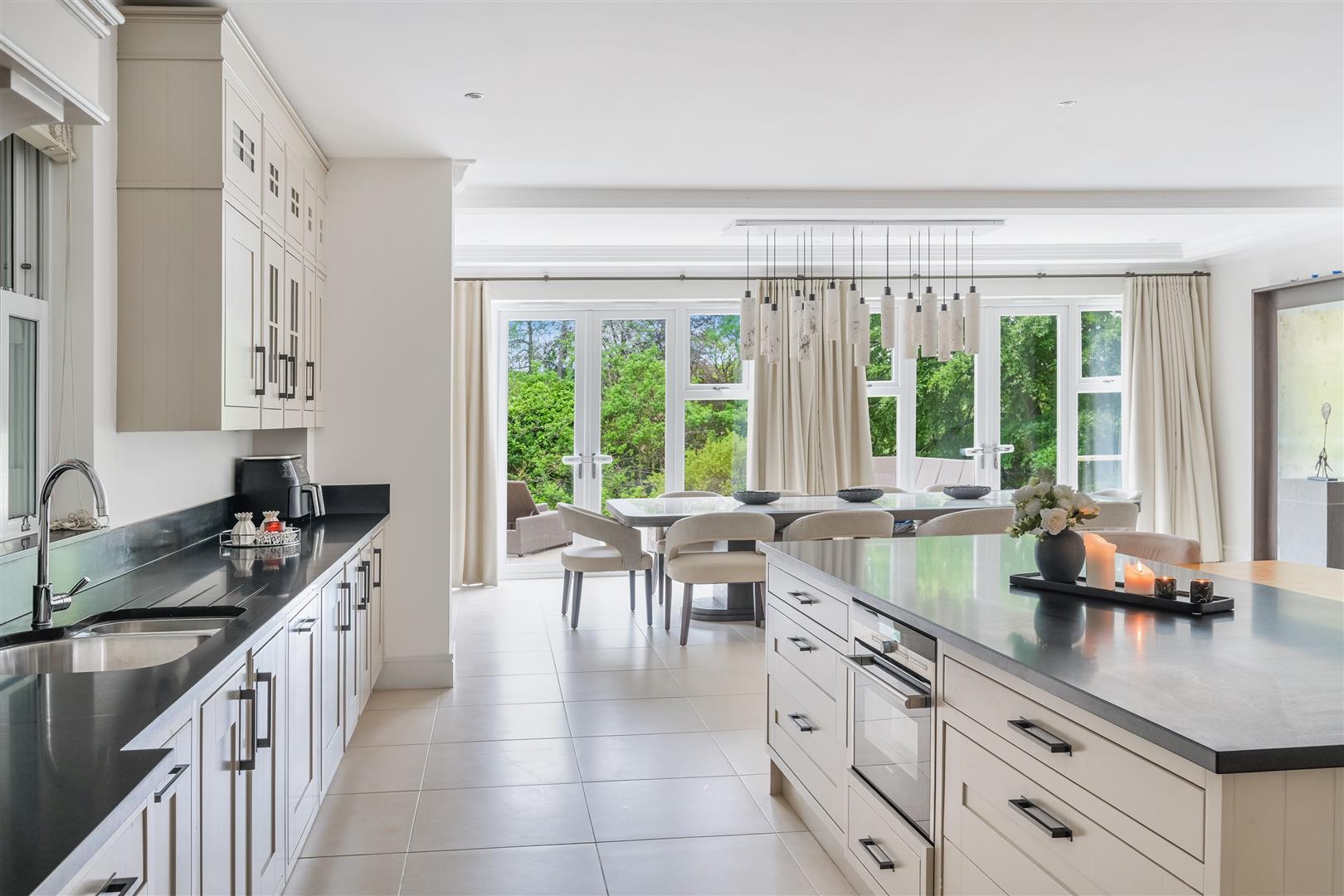 Property Image f6c85ffd-bf4a-4f0f-9ed7-3a8fd1c45a11