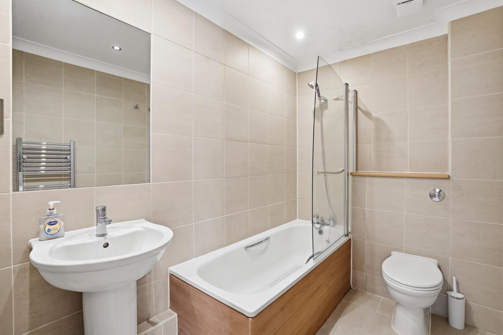 Property Image f6c87c6b-9699-4f81-83ed-ad0b397eab47
