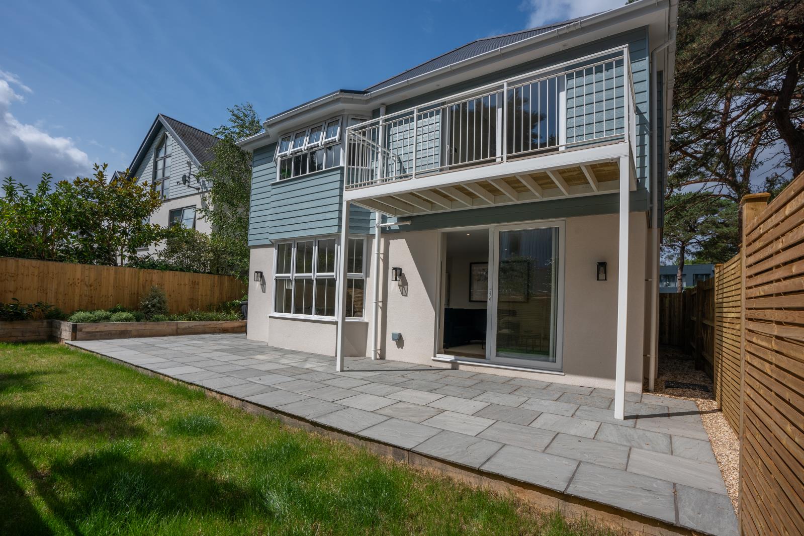 Property Image f6d69054-9624-472c-8fe7-1800f7a9565e