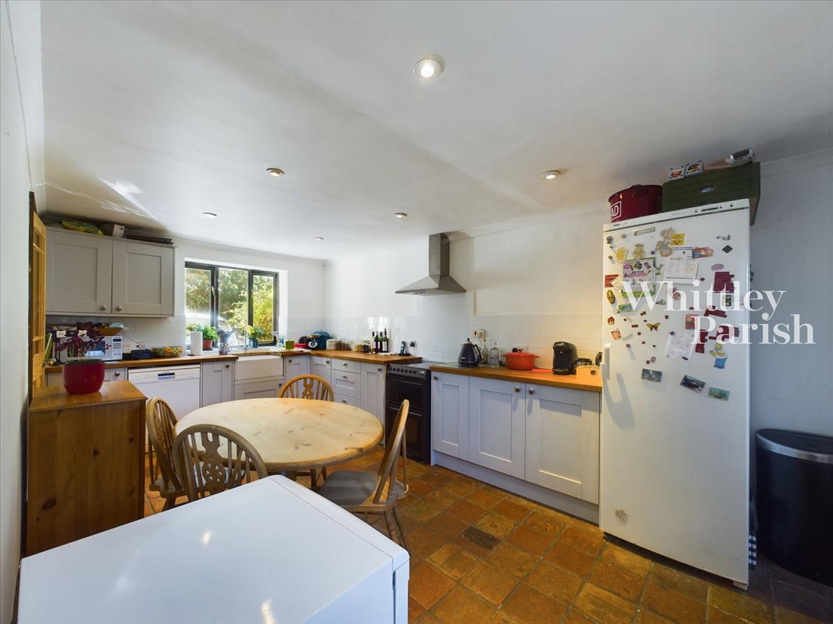 Property Image f6da245e-9773-4305-9c85-689f0b3fba4d