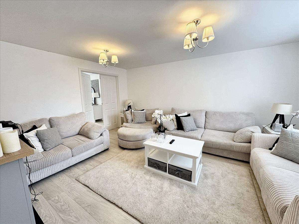 Property Imagef6dcea20-5588-45c6-a15e-7e955cd8b60e