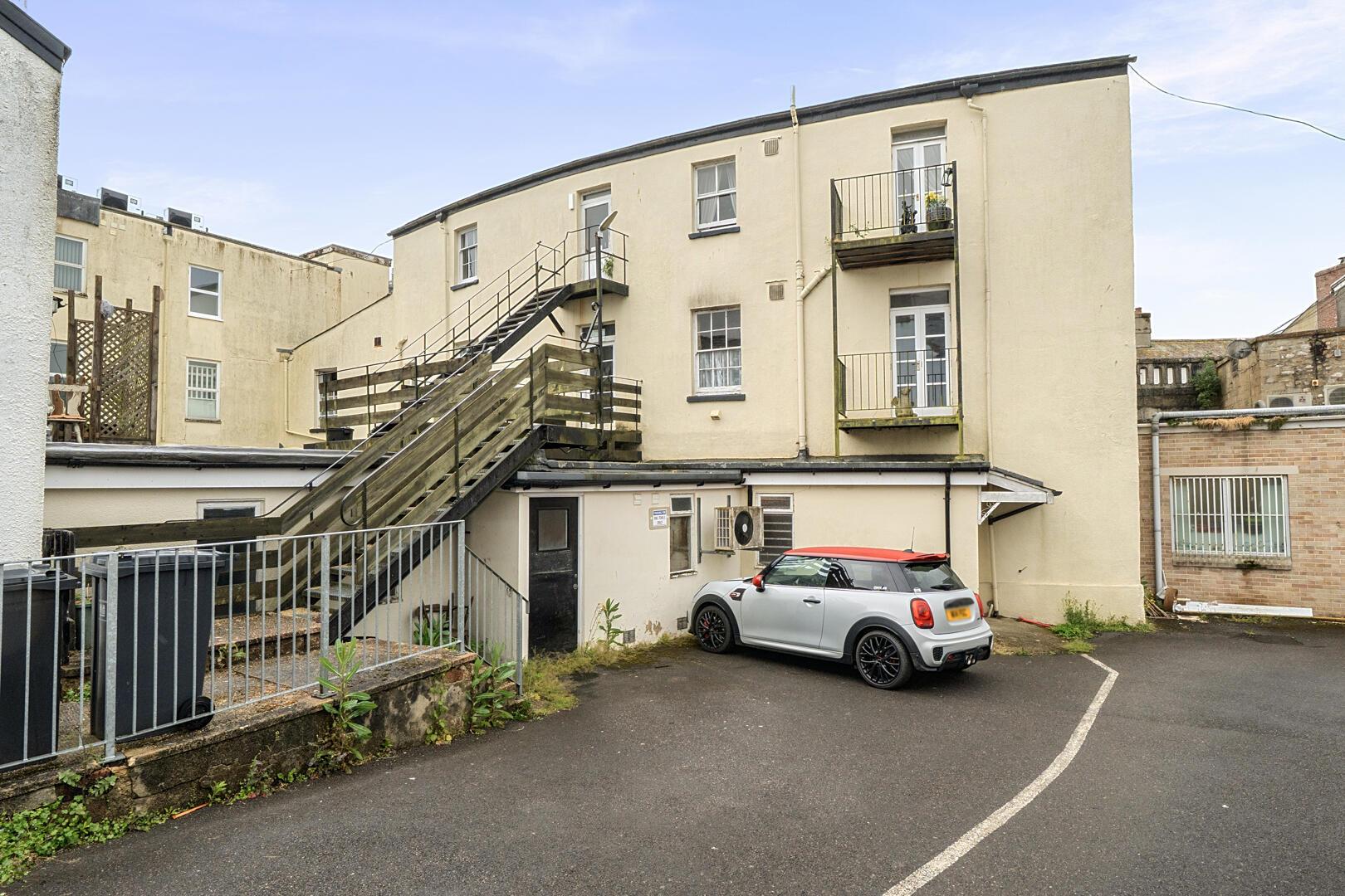Property Image f6e22dfc-2126-45ef-8324-08edf22e92b6
