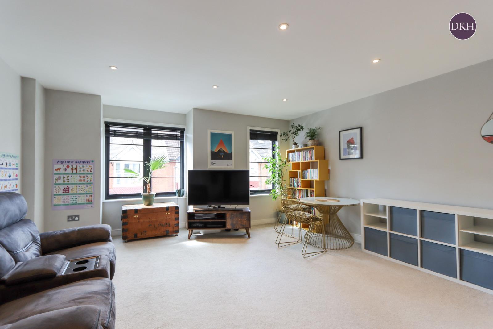 Property Image f6f885c2-dd6c-442e-8a41-ccb892921ddf