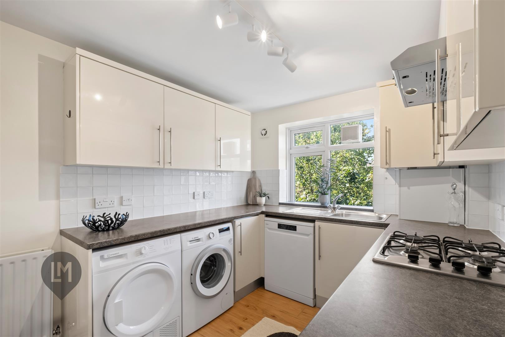 Property Image f705beeb-861e-417a-854d-6834c83c790b