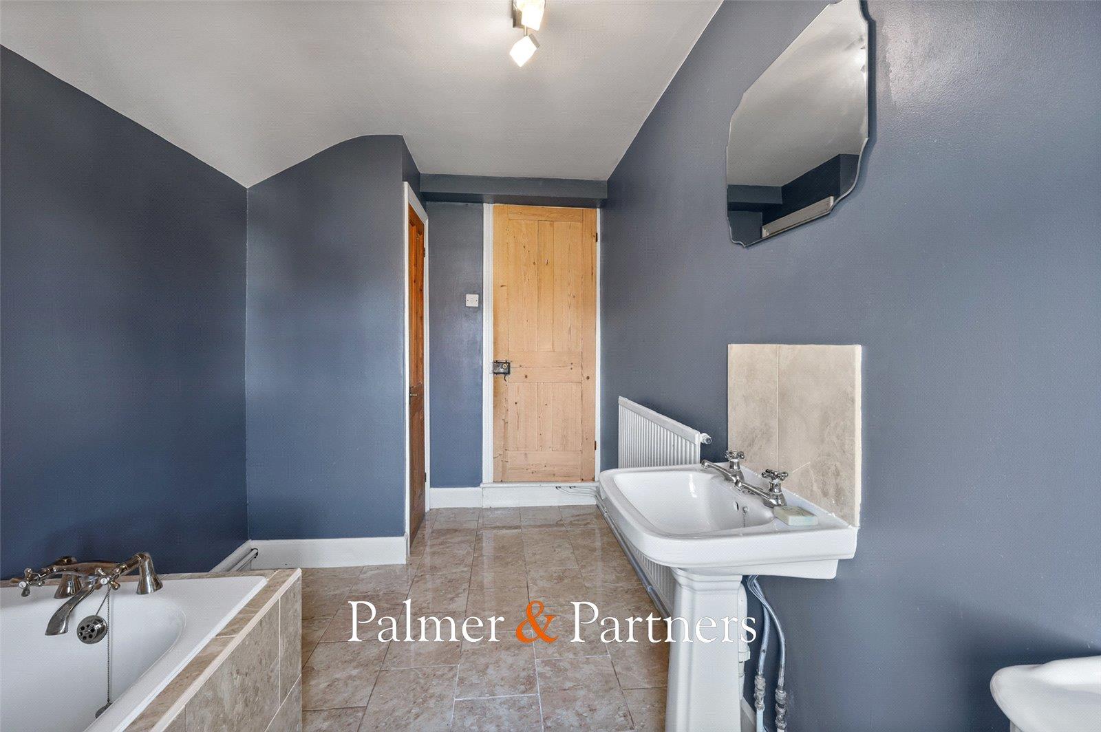 Property Image f70c24d8-6bc2-4ca5-afb7-19827fedf3da