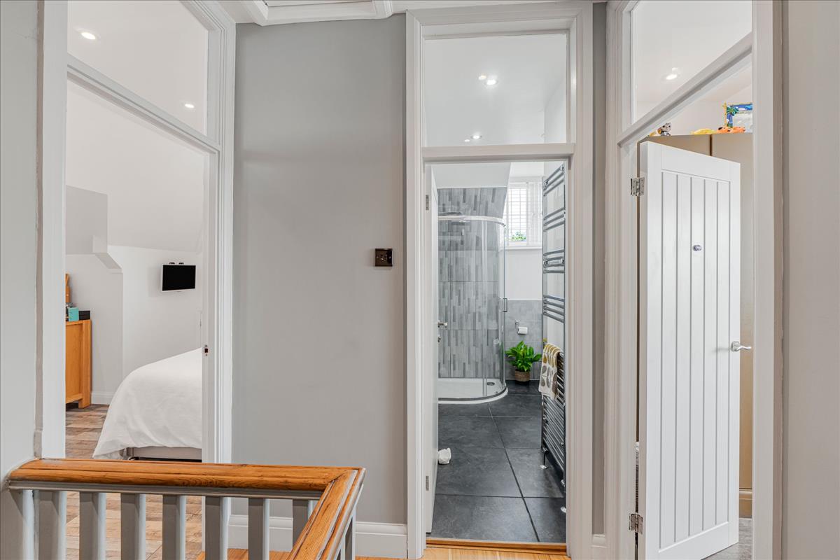 Property Image f71f54d6-d262-4a05-b082-346994f5f714