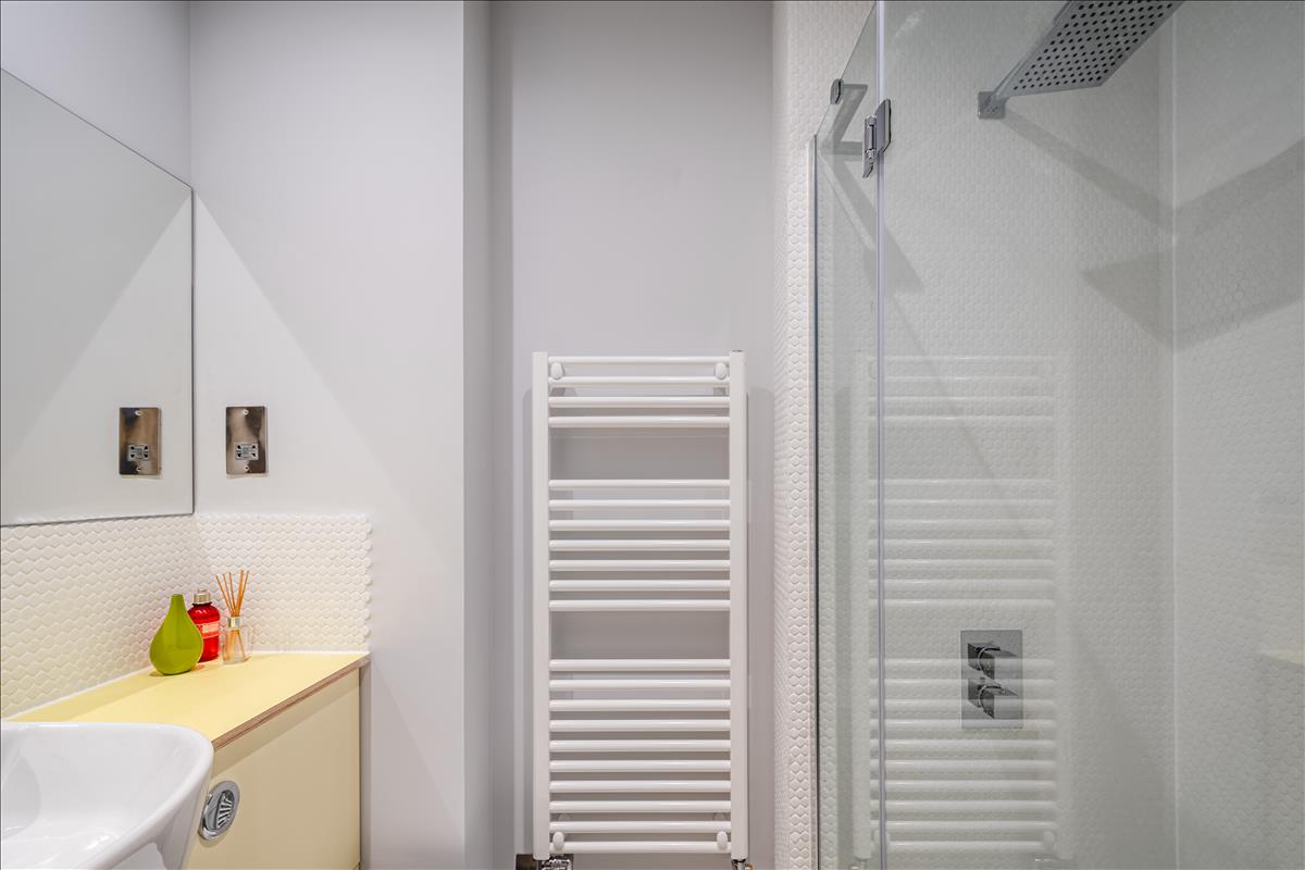 Property Image f7207c64-7378-4e36-ae6c-2272f6f4079e