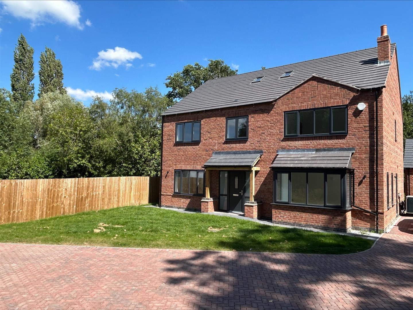 Property Image f72a09cb-9dec-435a-bfe6-e984a6be0285