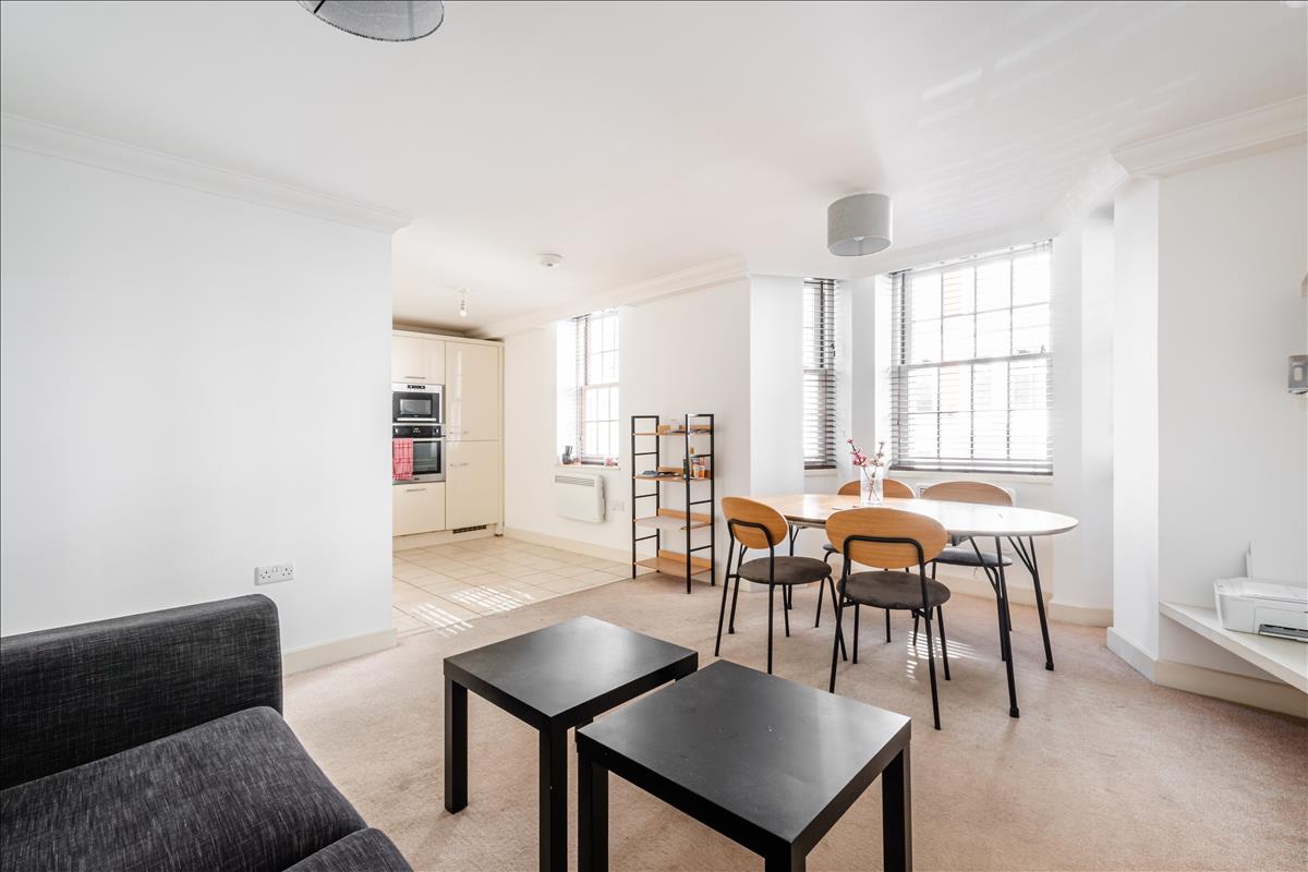 Two bed two bath property for let on Bloomsbury Terrace Fitzrovia WC1