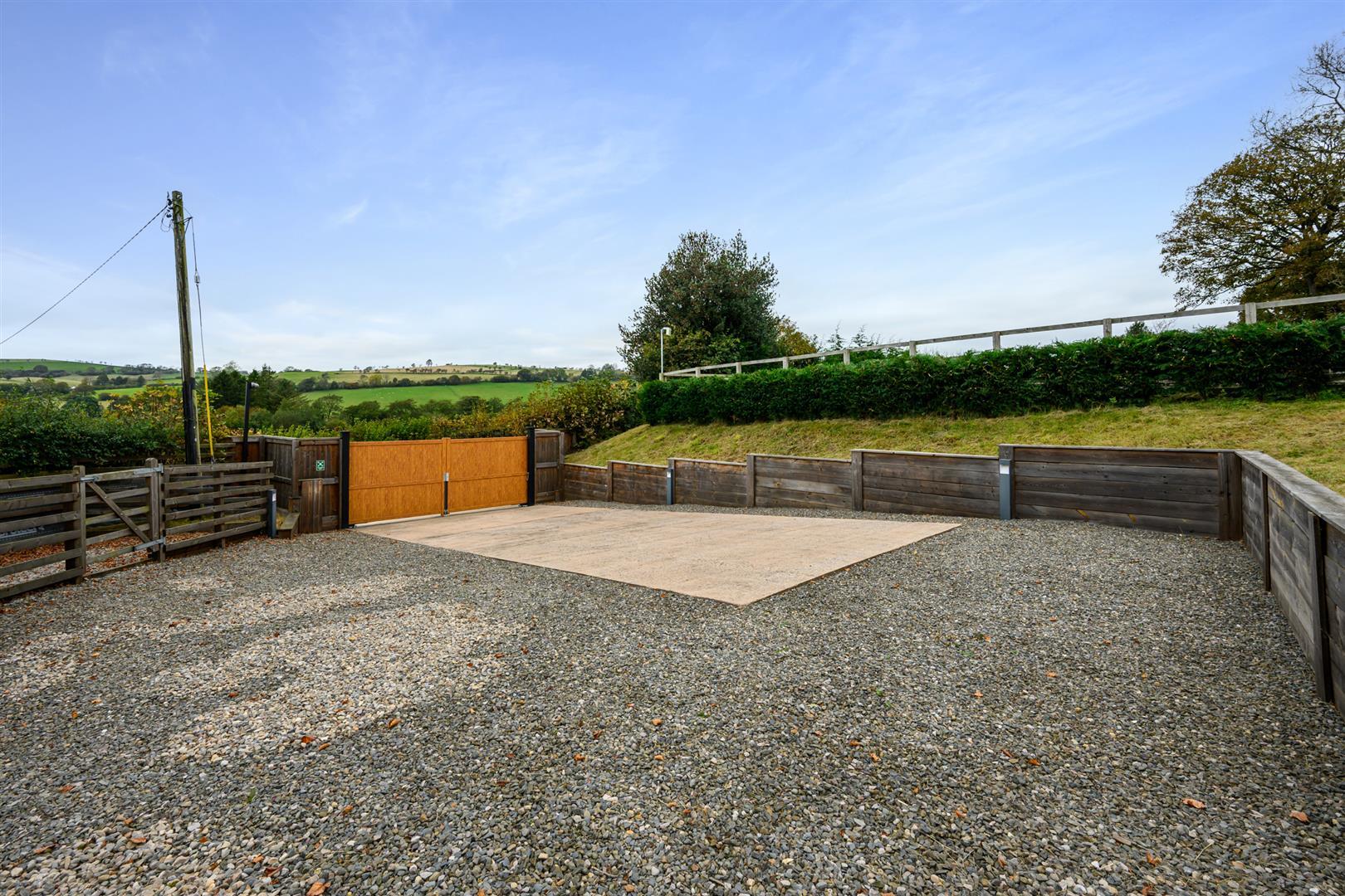 Property Image f73982b8-afbf-4b5a-9d80-4530aff52ca6