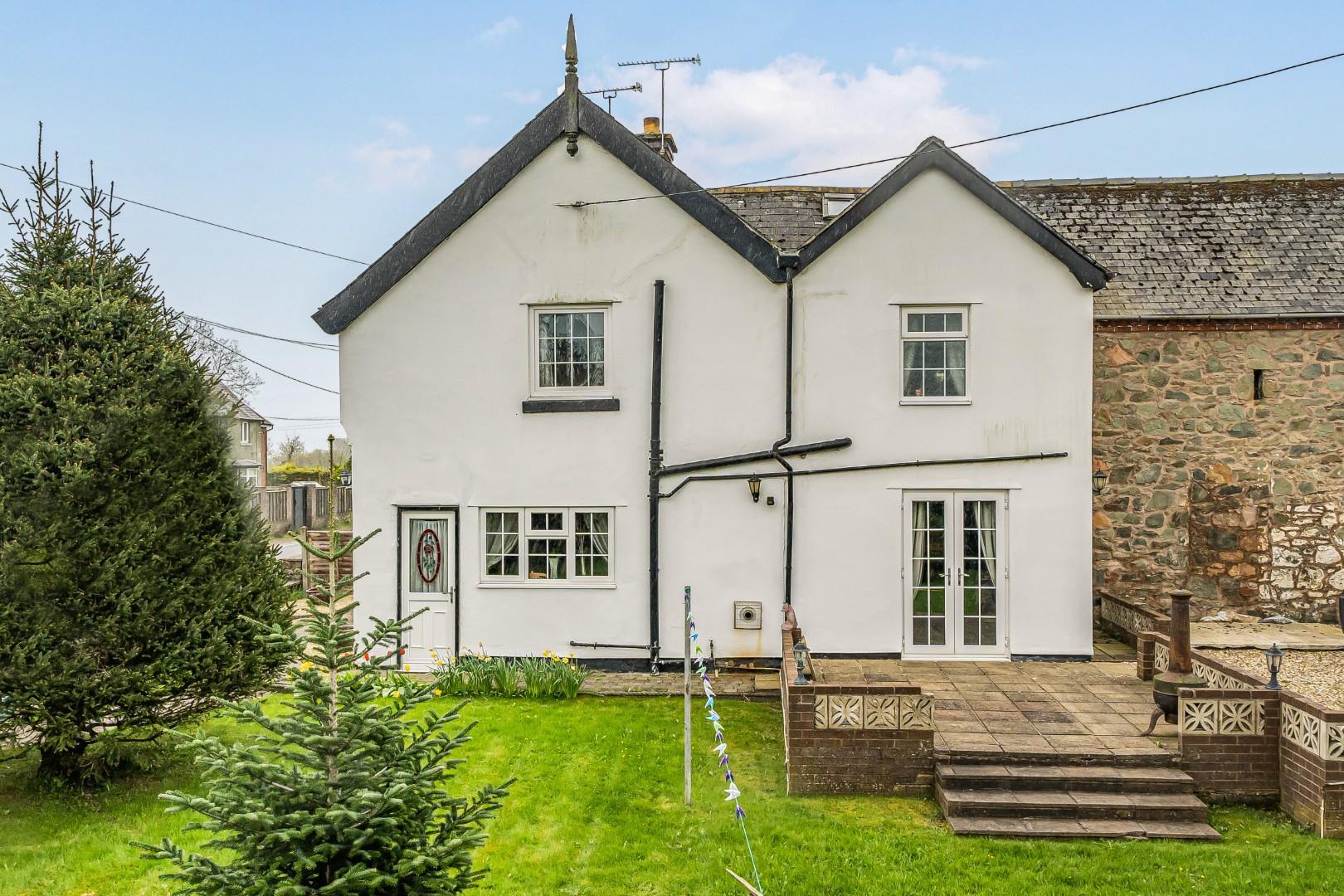 Property Image f73b1d44-9f10-412f-a102-0a36c07c80d7