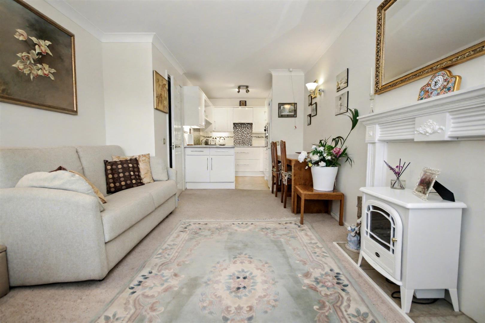 Property Image f7429364-5aa0-4ceb-a7ea-ea72f55d0a9f