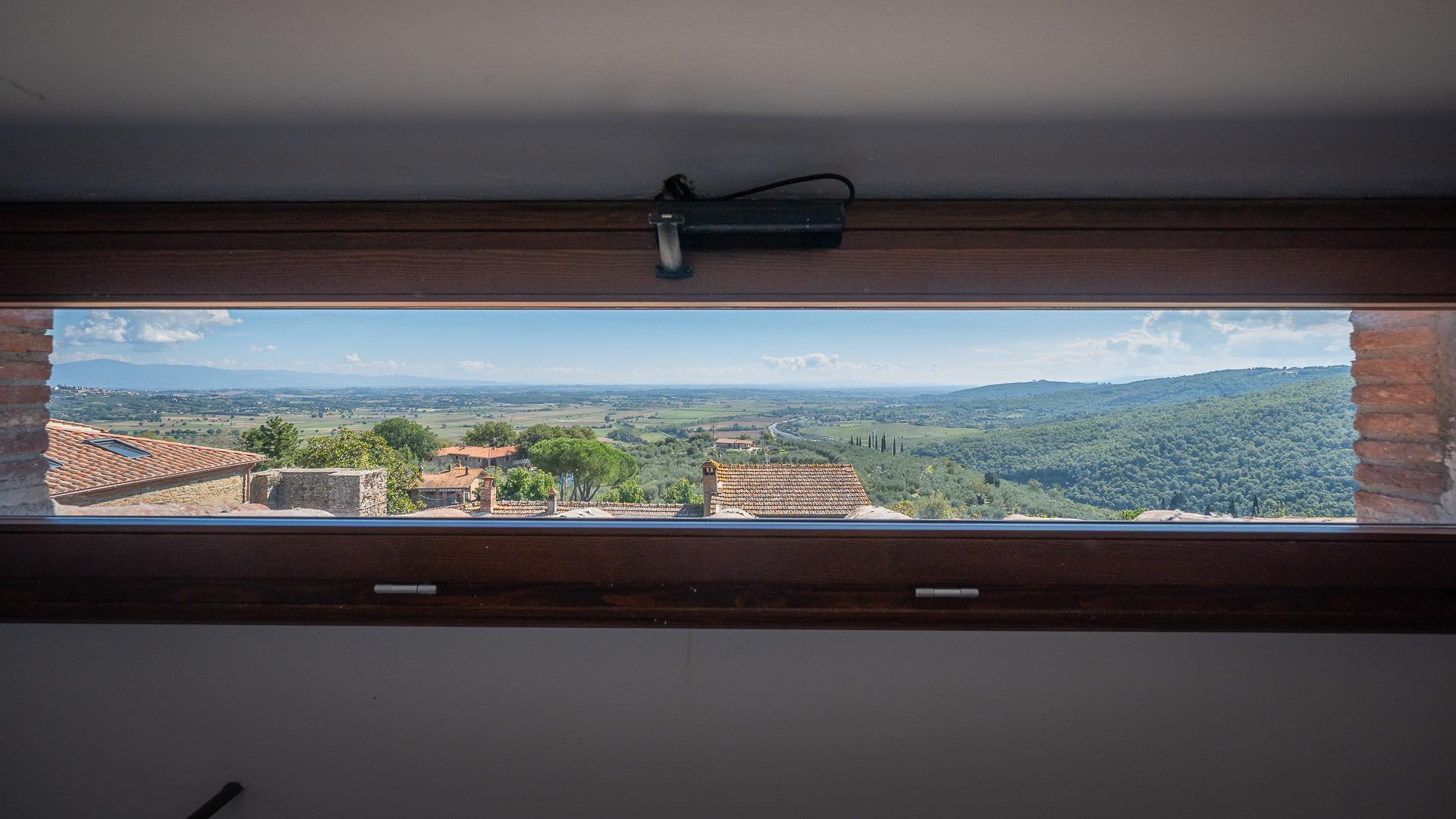 Property Image f7686ea2-50f9-490a-ba00-76273d43da34