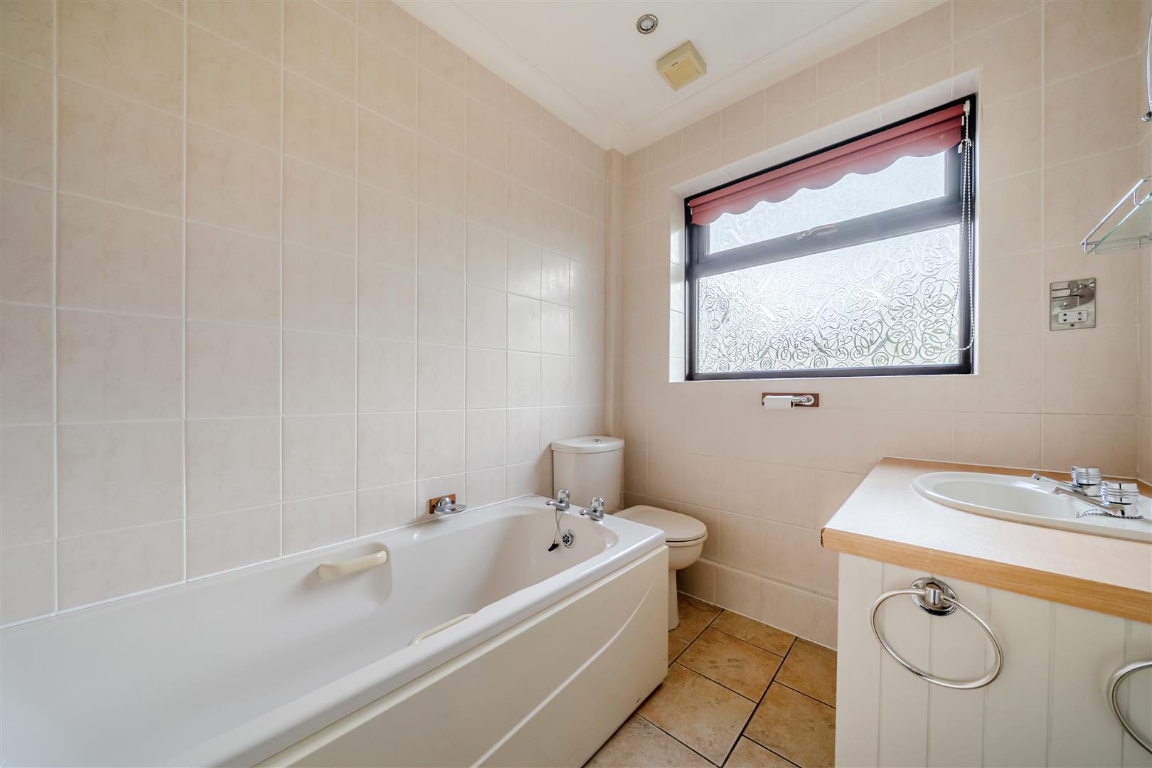 Property Image f76d7a46-d93c-4785-9a35-f7e63f9ec148