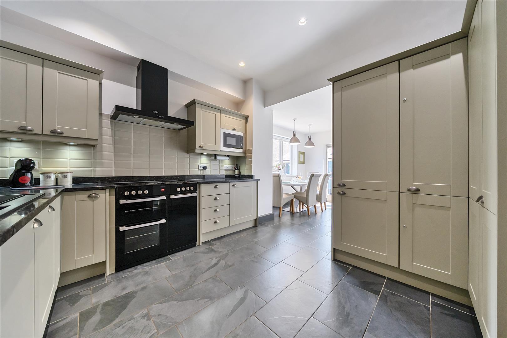 Property Image f776d1c2-ddd4-495d-9bc3-cbe53cbd5ade