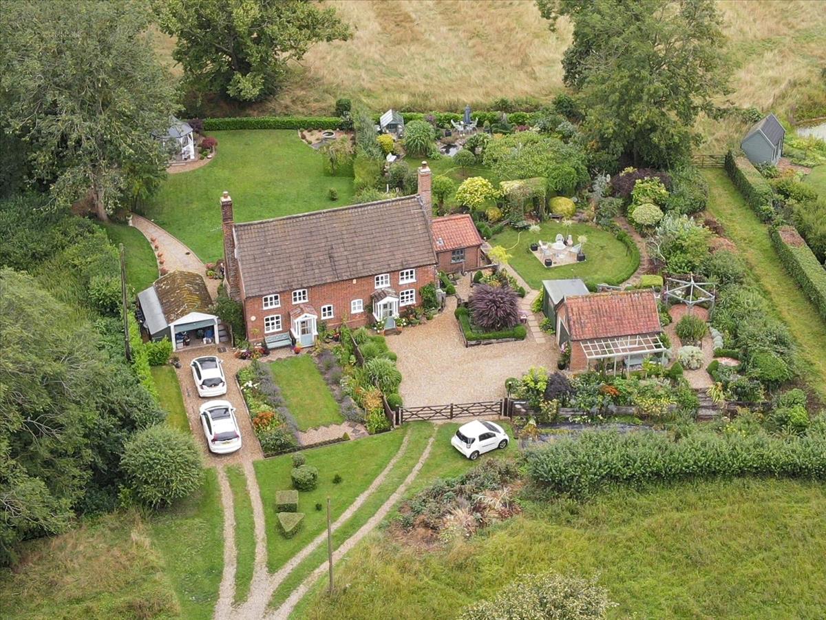 Property Image f77ac420-8a7e-4698-bb42-d7349872df0b