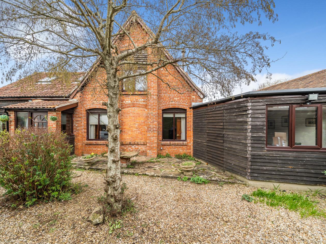 Property Image f7b155c2-19a2-4c00-8ed5-ca69d916fa1c