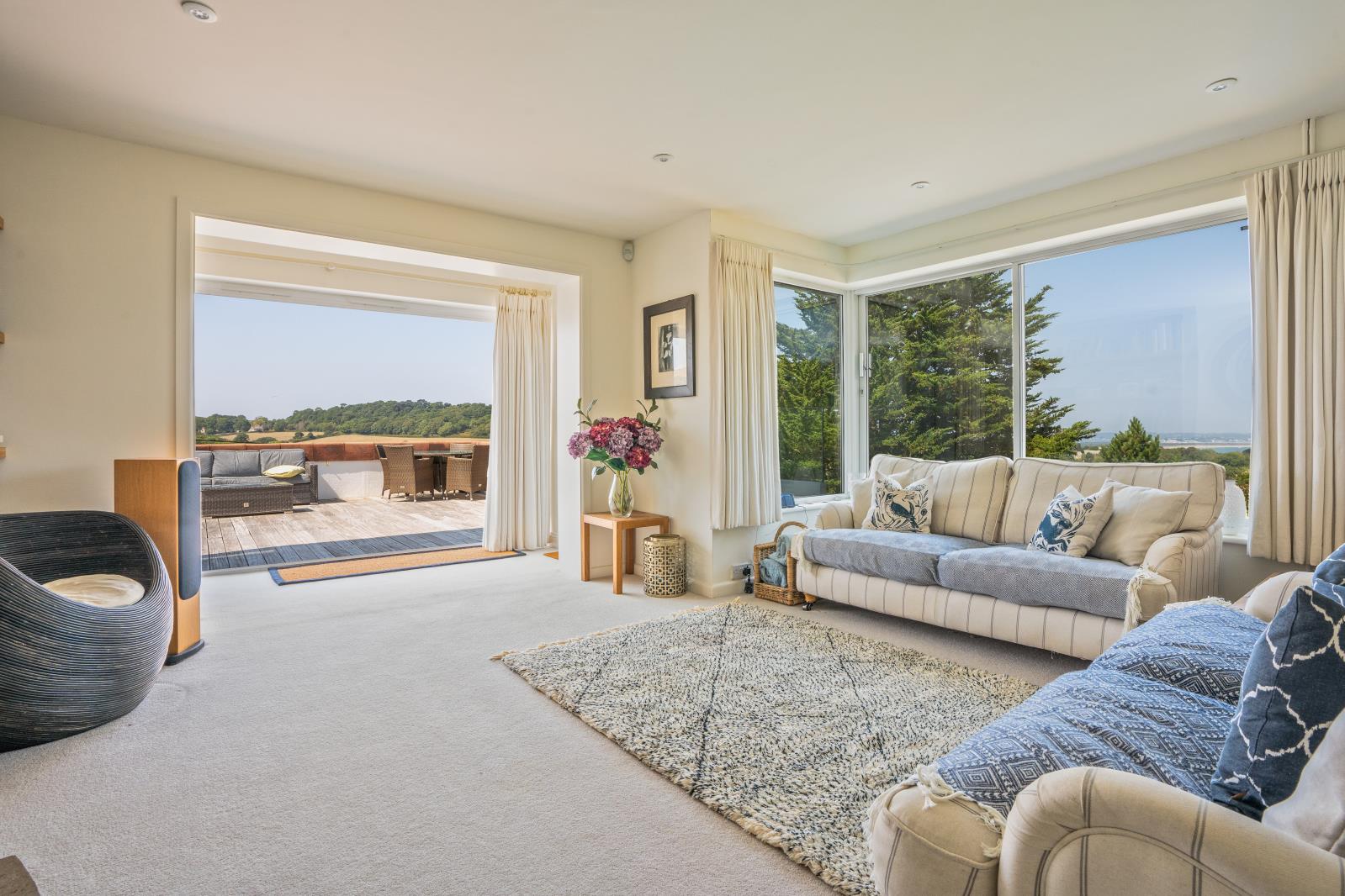 Property Image f7bde284-befe-4150-b55b-13ada42264ac