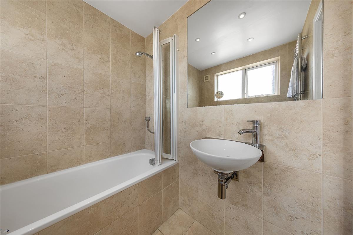Property Image f7df53a7-0193-45b4-a942-55d78a881de4