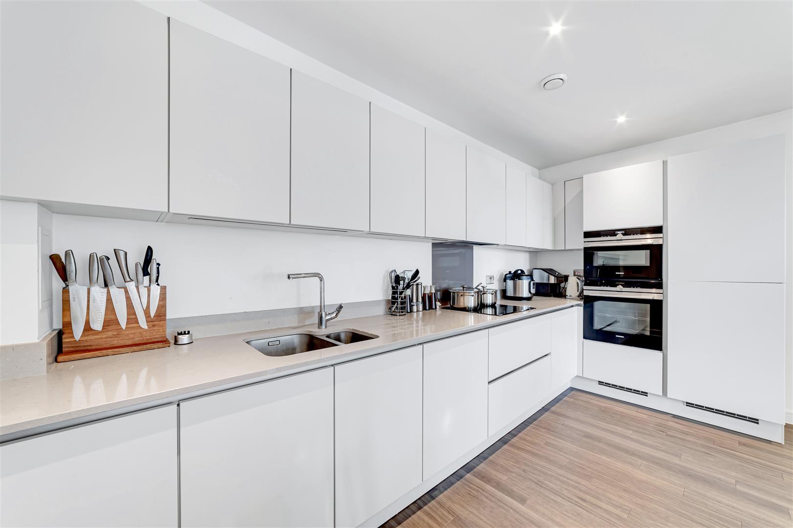 Property Image f804b200-5cbe-44b9-9d6b-64e67d14de1b