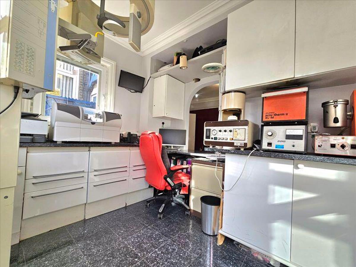 Property Image f80b3210-936f-4605-8e30-1fef43a24248