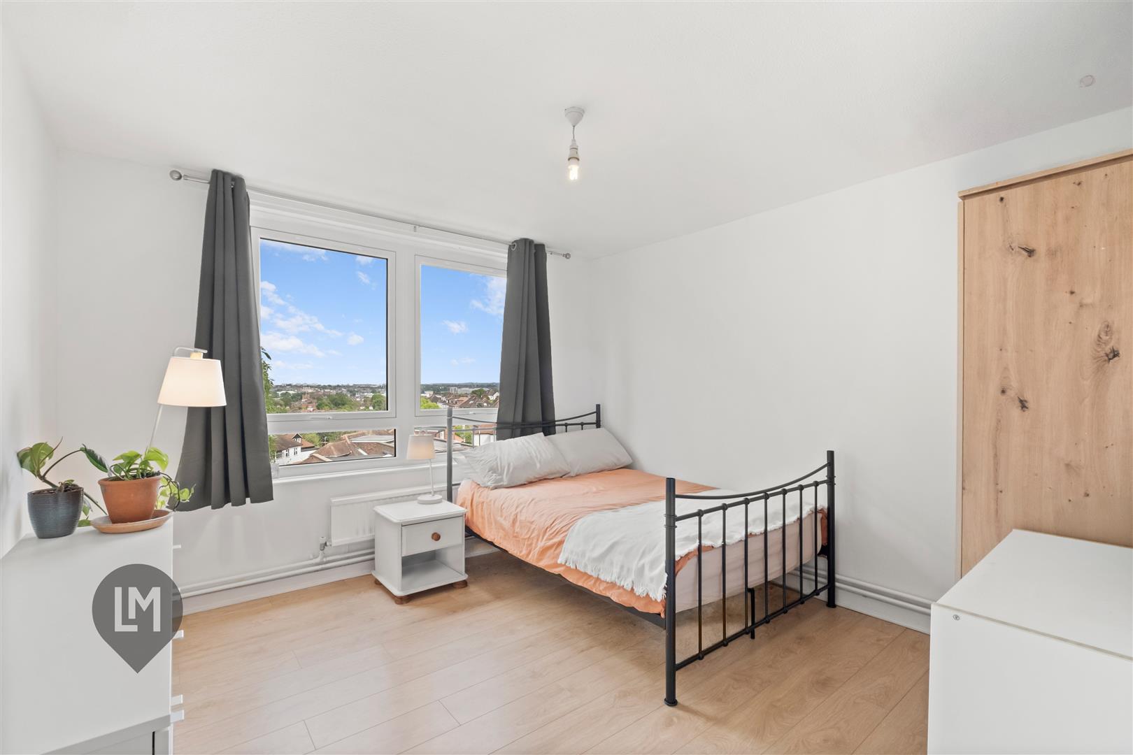 Property Image f80b5b3f-e1d2-40eb-b51d-af73c8796179
