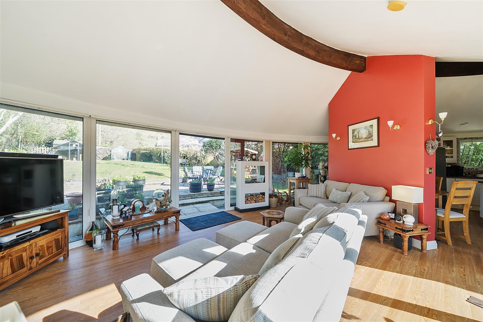 Property Image f817778b-4d29-4eda-81de-d807b21593ee