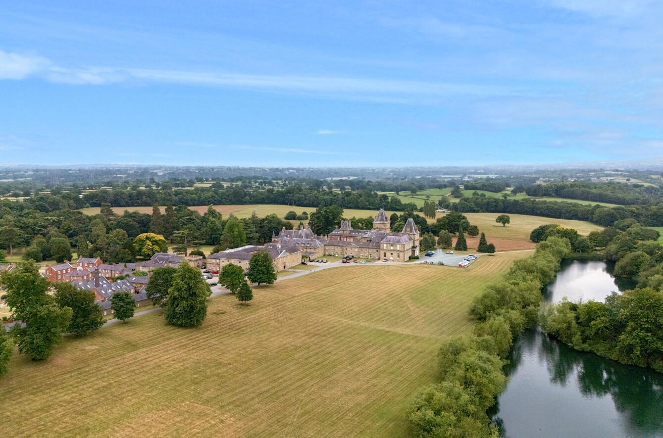 Property Image f81ad750-cd4b-4f2f-bac0-45cc42b9a8fd