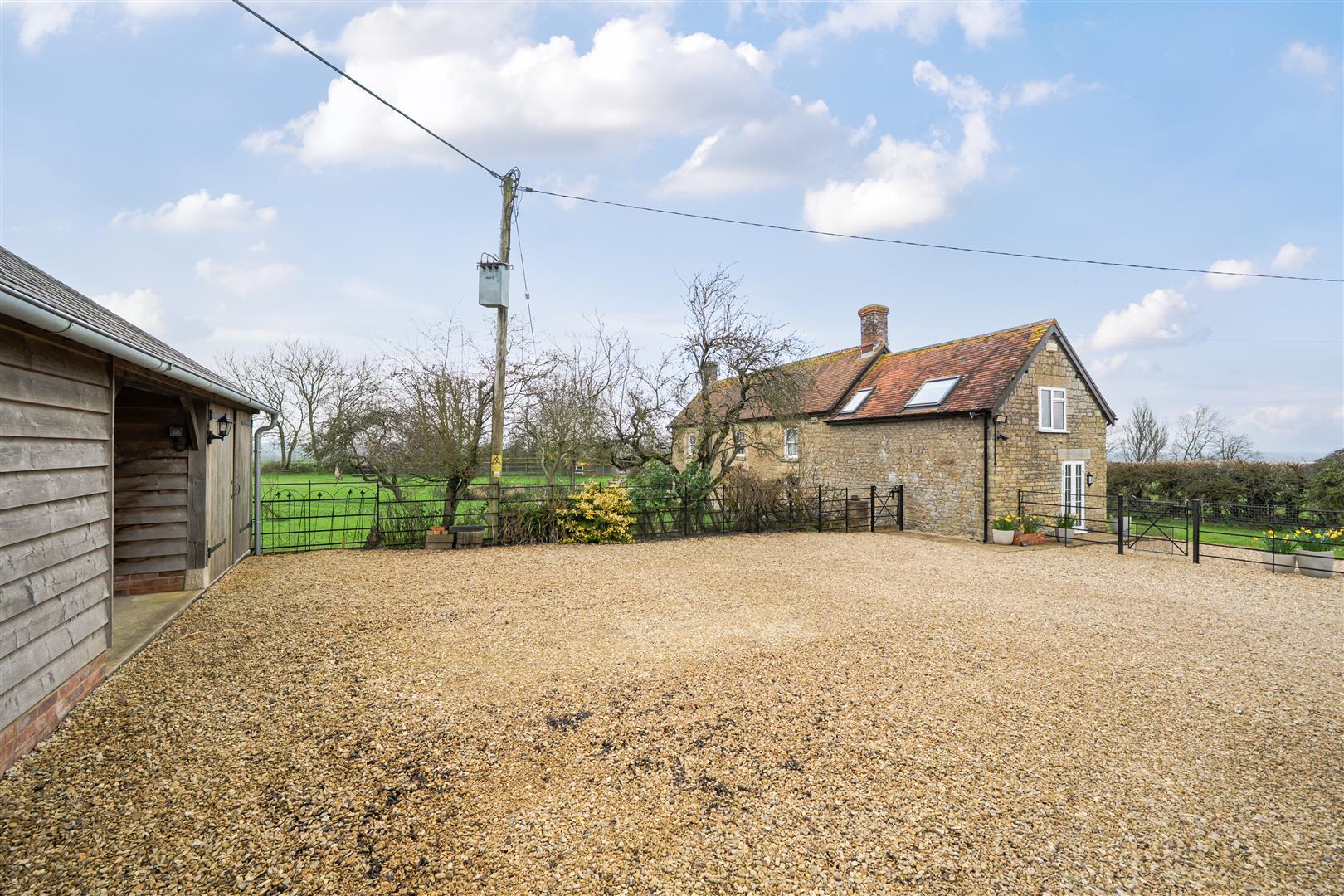 Property Image f81e4030-89f6-4820-9dcc-28f6f994f9af