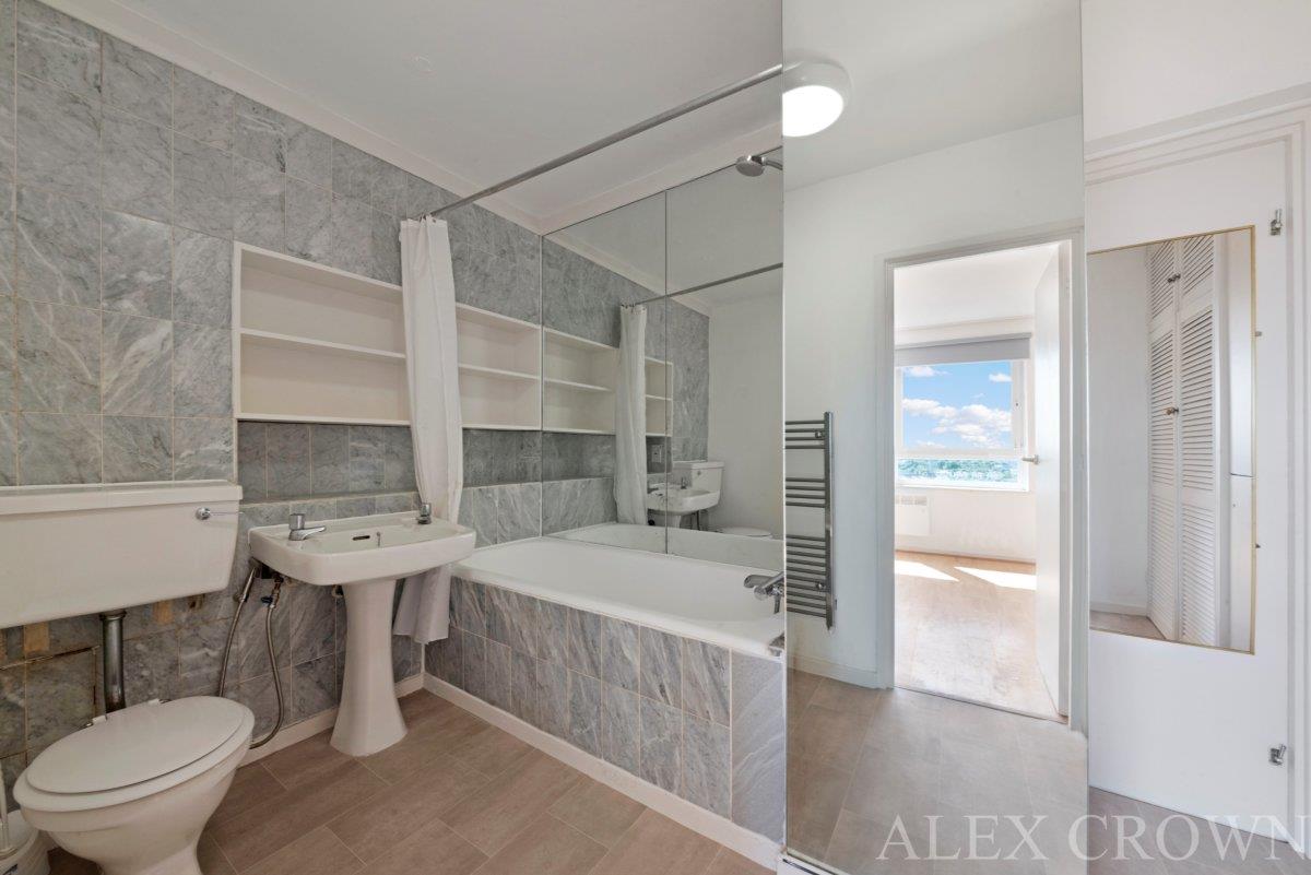 Property Image f82e6f3b-bfcd-414a-9e9e-0efaf3abc2fc